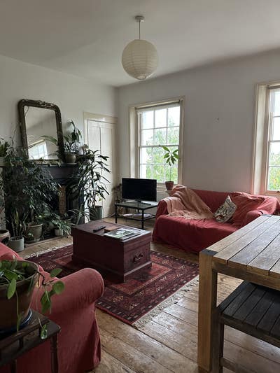 Bright room w, private bathroom in Stoke Newington Main Photo