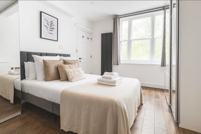 Modern Furnished Studio in Hammersmith W6  Main Photo