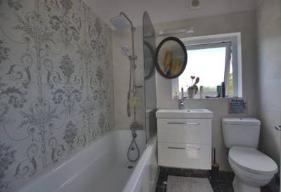 Room 2, 97 Paget Road  Main Photo