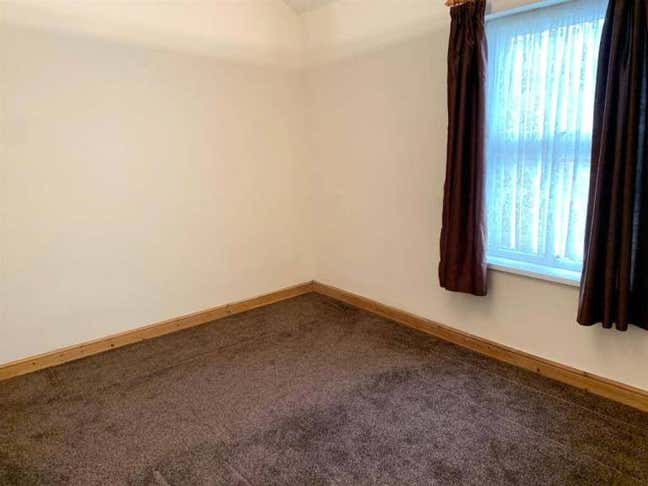 🏡 Two-Bedroom House to Rent Near Birmingham Main Photo