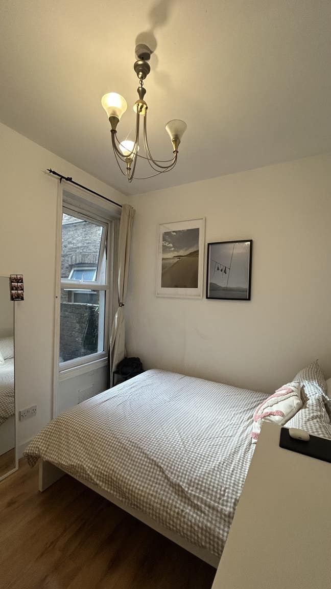 Double bedroom available in a ground floor flat be Main Photo
