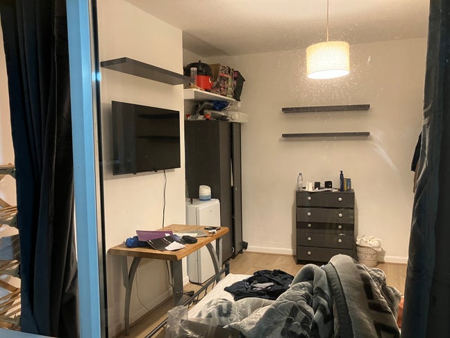 Room to let in St George  Main Photo