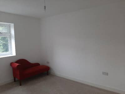Spacious 5 bedroomed House Next To a  Golf Course Main Photo
