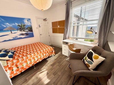🦞Looking for a place you’ll enjoy coming home to?🦞 Main Photo