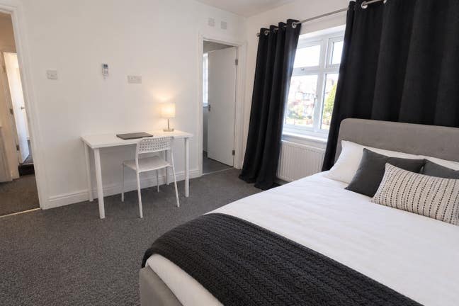 🔥🏡 Stunning Rooms Available in Perivale 🏡🔥 Main Photo