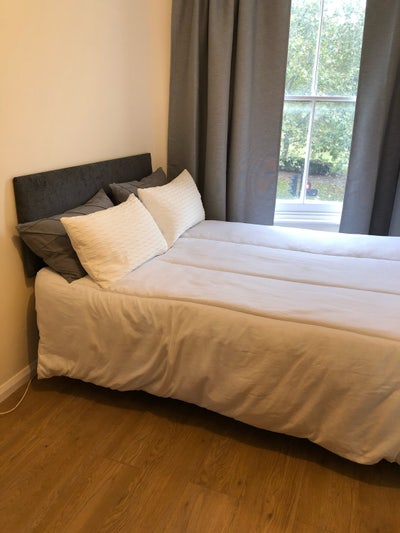 Bills included move in now 5 min Mile End tube Main Photo