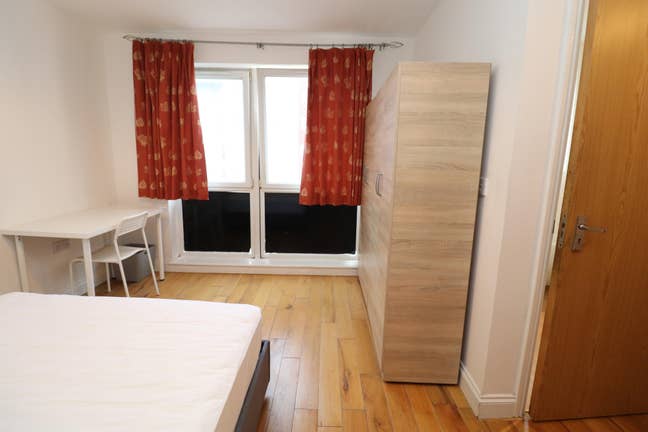 🚀 Big Rooms. Prime Stratford. Small Price. Main Photo