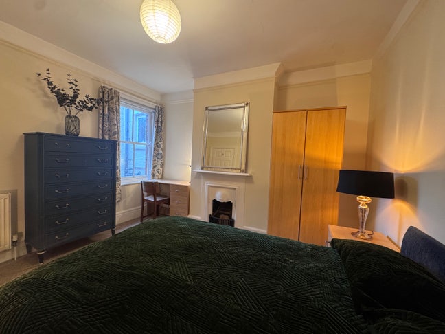 Double room near Brighton Marina  Main Photo