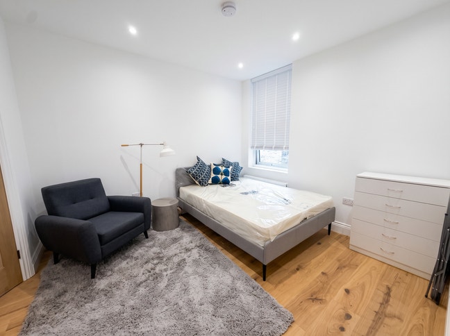 An exception brand new studio flat in N8 Main Photo