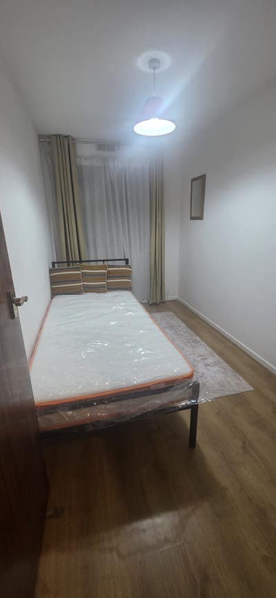 Newly refurbished single.BILLS INC.Collierswood Main Photo