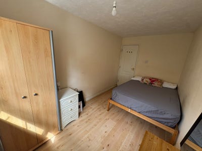 Double Room + Private Bathroom | &pound;750 Oxford Main Photo