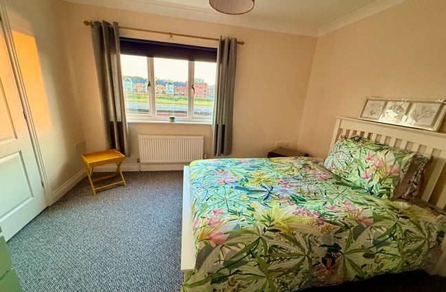 Nhs Accommodation Close to Hospital Taw River Main Photo