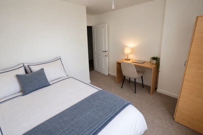 Stunning Furnished Room in E14 Canary Wharf Main Photo