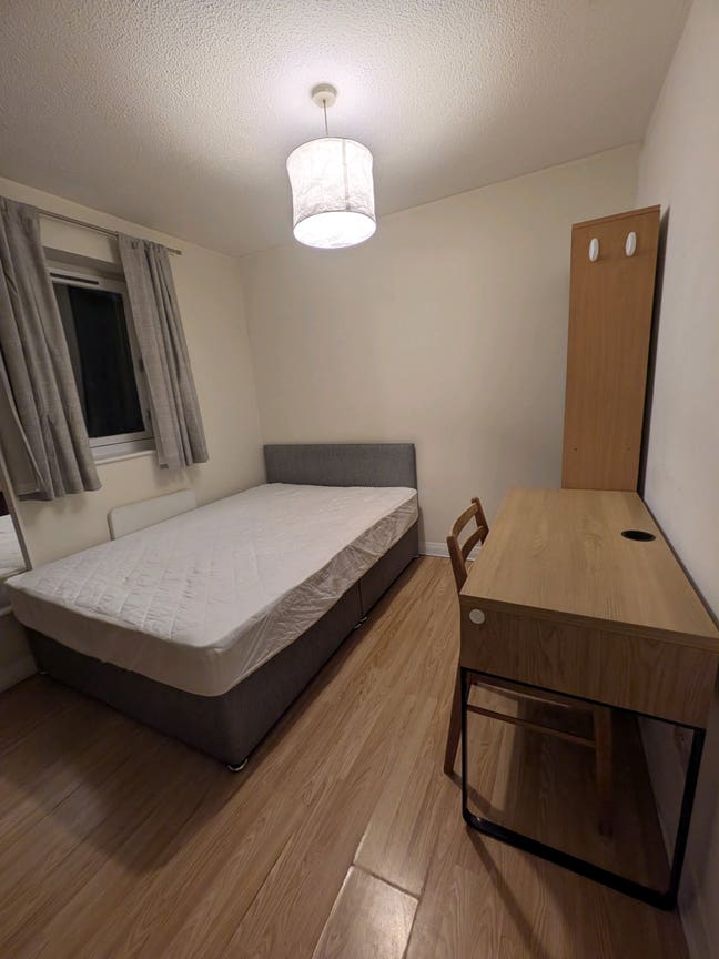 3-Bed Fully Furnished Flat – West End
 Main Photo