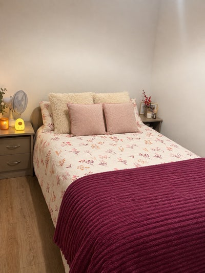 Double room to rent, Mill road  Main Photo