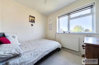 Spacious 3 bedroom house in Abbeywood Main Photo