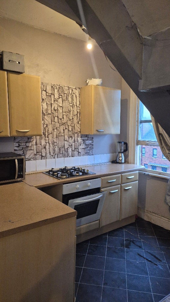 Small Self Contained Flat Openshaw Main Photo