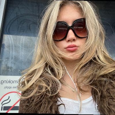 Room wanted - 19yo UOM exchange student!  Main Photo