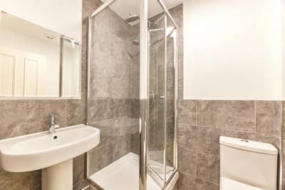6 Room Available for Student at NE2 1BN Main Photo