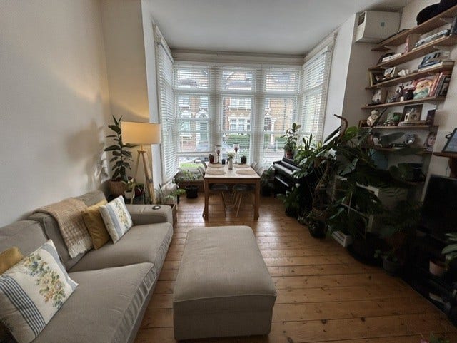 A beautiful 2 bedroom Victorian ground floor flat  Main Photo