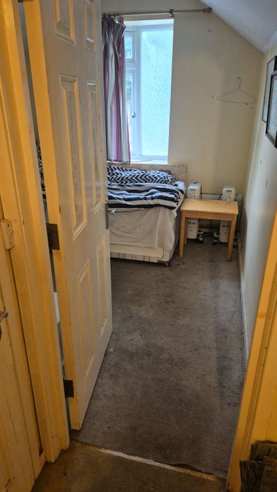 Single room Main Photo
