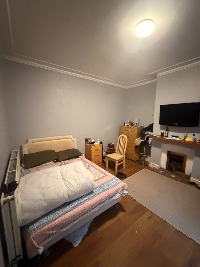    Double  Room  to  Rent  in  PO3  Main Photo