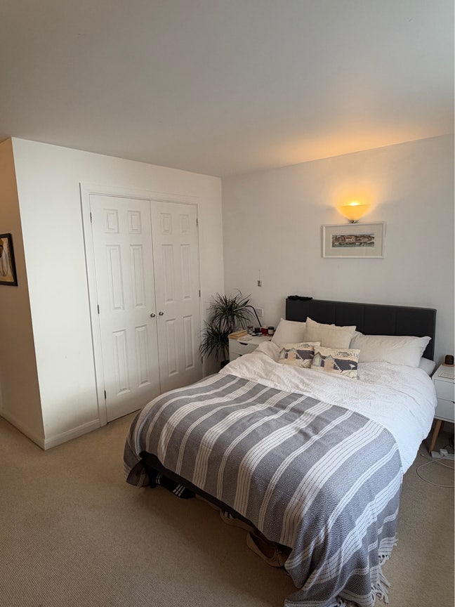 En Suite Room available - Harbourside flat Main Photo