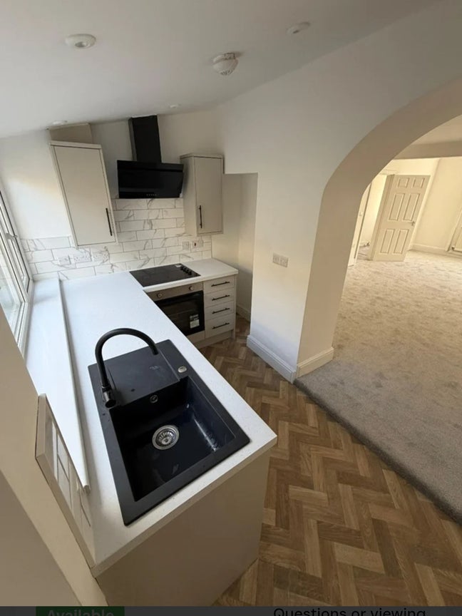 🏡 3 Bed House to Rent, Miskin Road, Tonypandy&pound;800 Main Photo