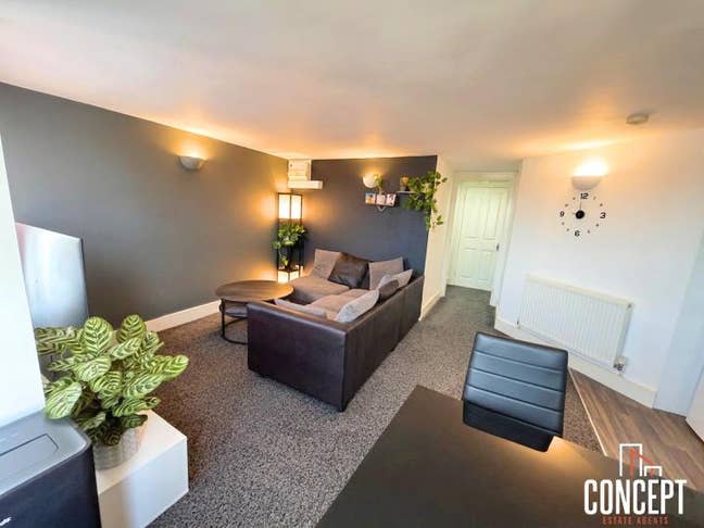 Modern One Bedroom Apartment Main Photo