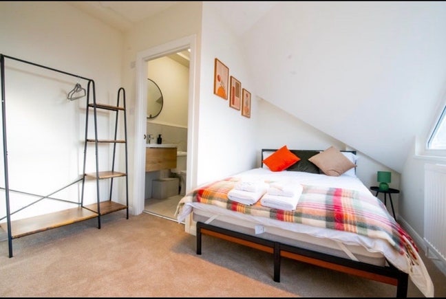 En-suite double central Headingley available ASAP Main Photo