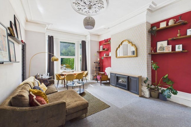 Two Bedroom Ground Floor Apartment Main Photo