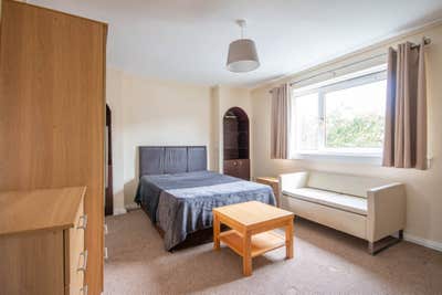 Double rooms in North Edinburgh - available NOW Main Photo
