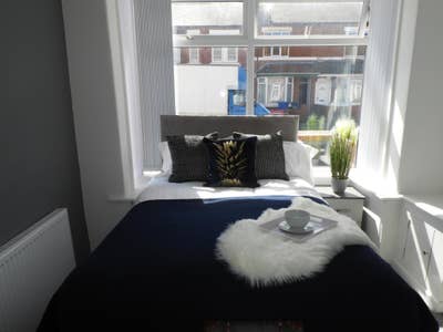 Double Room, Coronation Road, Balby DN4 Main Photo