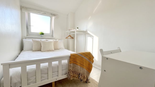 "2 Single room, Finsbury Park Station, N7  Main Photo