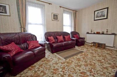  4 bed flat available to rent in Pinner HA5 Main Photo