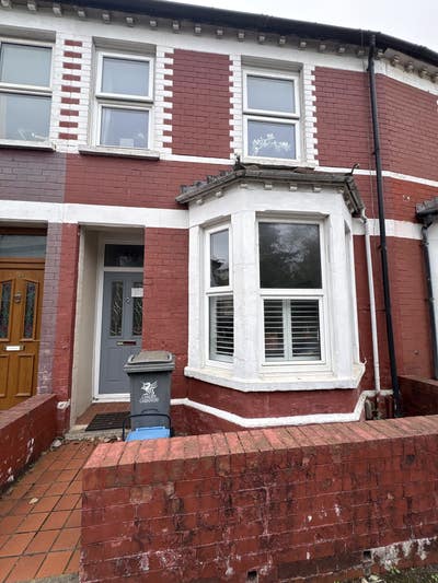 Room available from 1st January  Main Photo