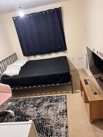 1 Bed, 1 Bath in Grays Town Centre RM17 Main Photo