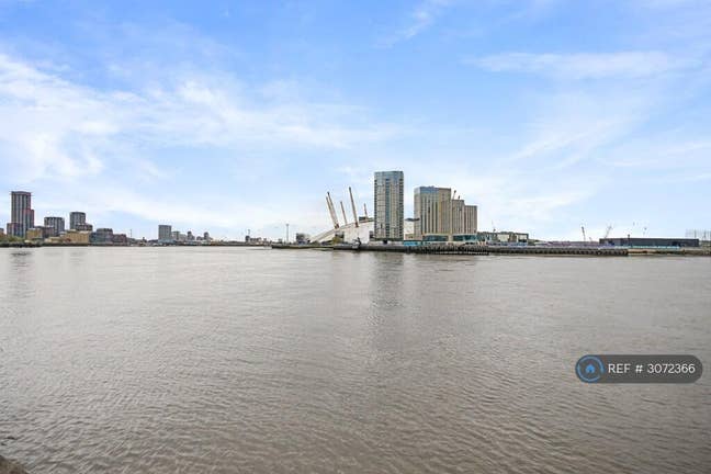 River view Flat in Canary wharf Main Photo