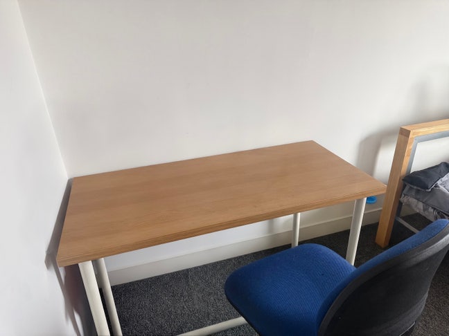 🏠 Room Tenancy Takeover – Salford Main Photo