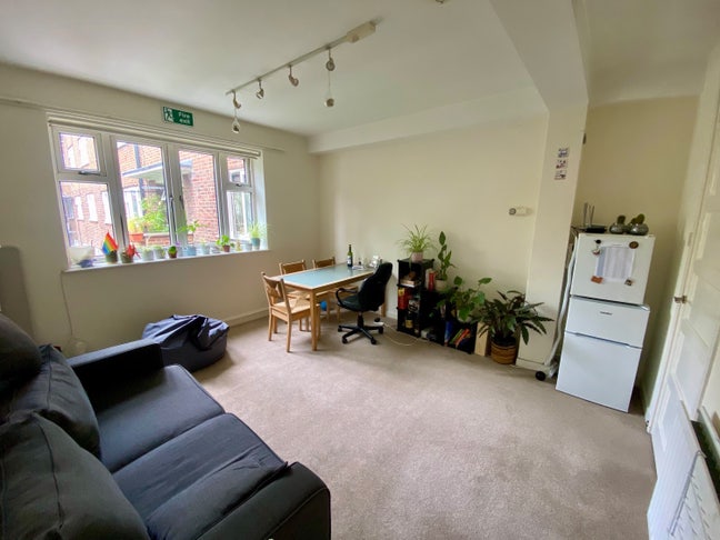 Cozy Double Room in Stockwell Main Photo