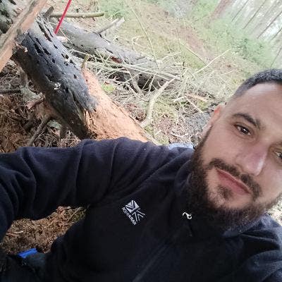 Yo I'm just a chill dude needing a a place to... Main Photo