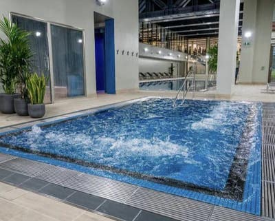 🔥 Live Like You’re on Holiday 🧖 En-Suite + Sauna Main Photo