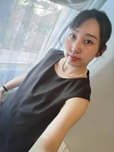 Single Women looking for a flat  Main Photo