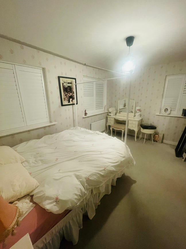 Double Room in Semi-DetachedPrivate Development Main Photo