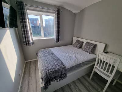 Double Room In Modern Home Main Photo