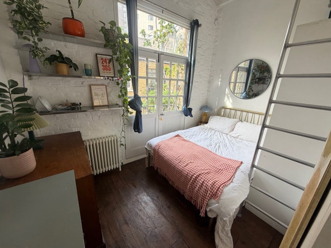 Double Room in Mews street  Main Photo