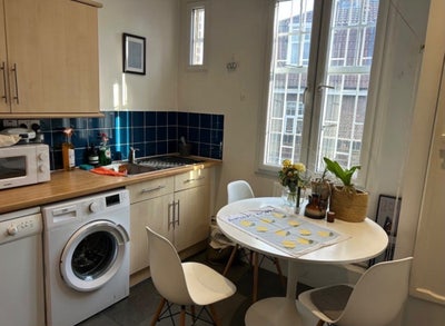Double room to rent  Main Photo