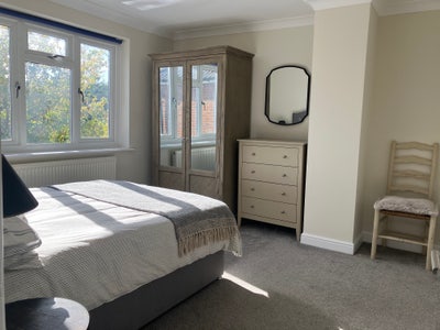 Quiet Double Room, Bathroom + Pvt Study / Tv Den Main Photo