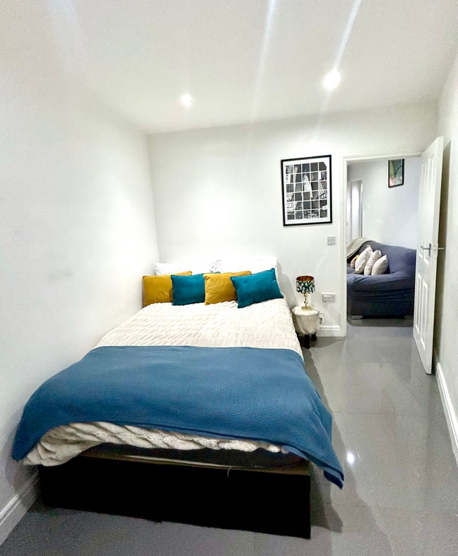One-Bedroom Flat to Rent - HA9 6Hr Main Photo