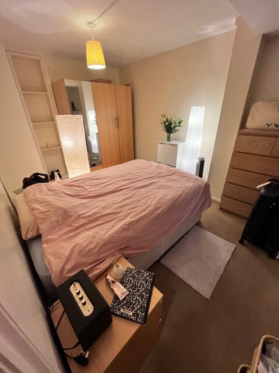 Large Double Room En-suite Main Photo